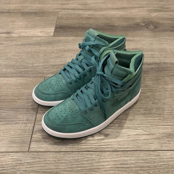 Jordan 1 High Zoom Air CMFT
Emerald Green (Women's) - Picture 3 of 10